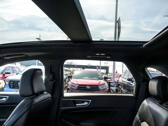 Certified 2023 Ford Edge ST-Line AWD/4WD image 18