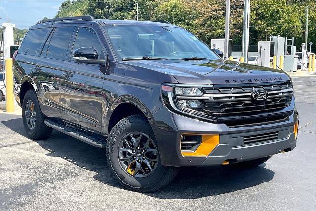 Certified 2026 Ford Expedition Tremor AWD/4WD image 2