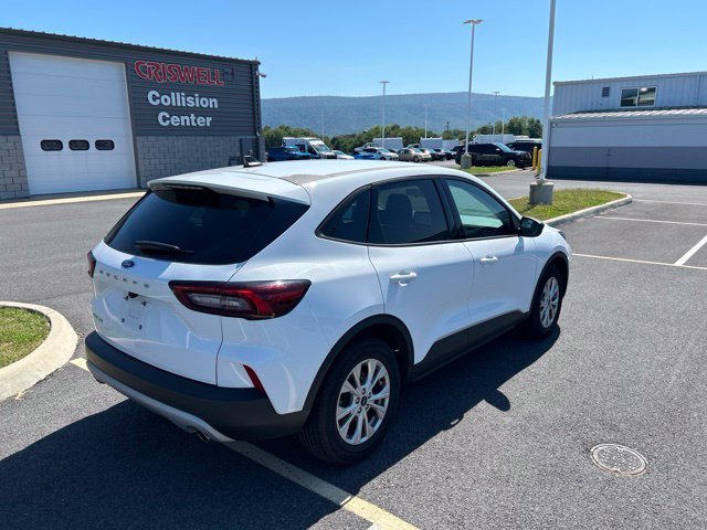 Certified 2025 Ford Escape Active FWD image 5