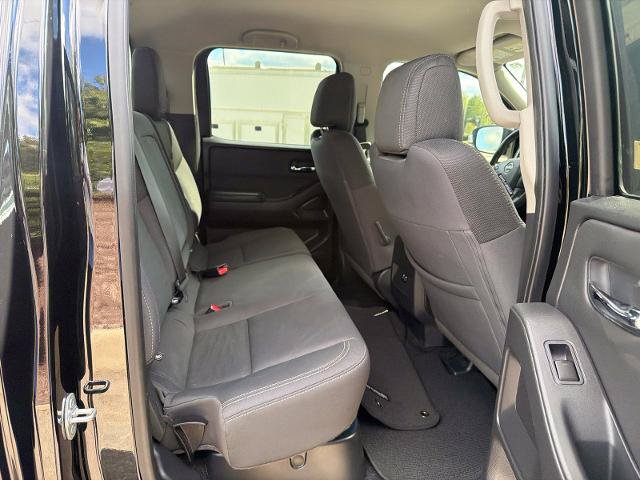 Used 2024 Nissan Frontier SV w/ Technology Package RWD image 29