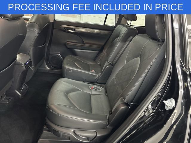 Used 2020 Toyota Highlander Platinum AWD/4WD image 13