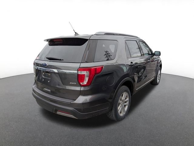 Certified 2019 Ford Explorer XLT w/ Equipment Group 202A AWD/4WD image 5