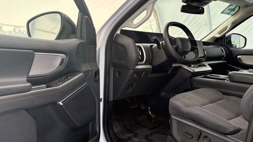 Certified 2025 Ford Expedition Max Active AWD/4WD image 47