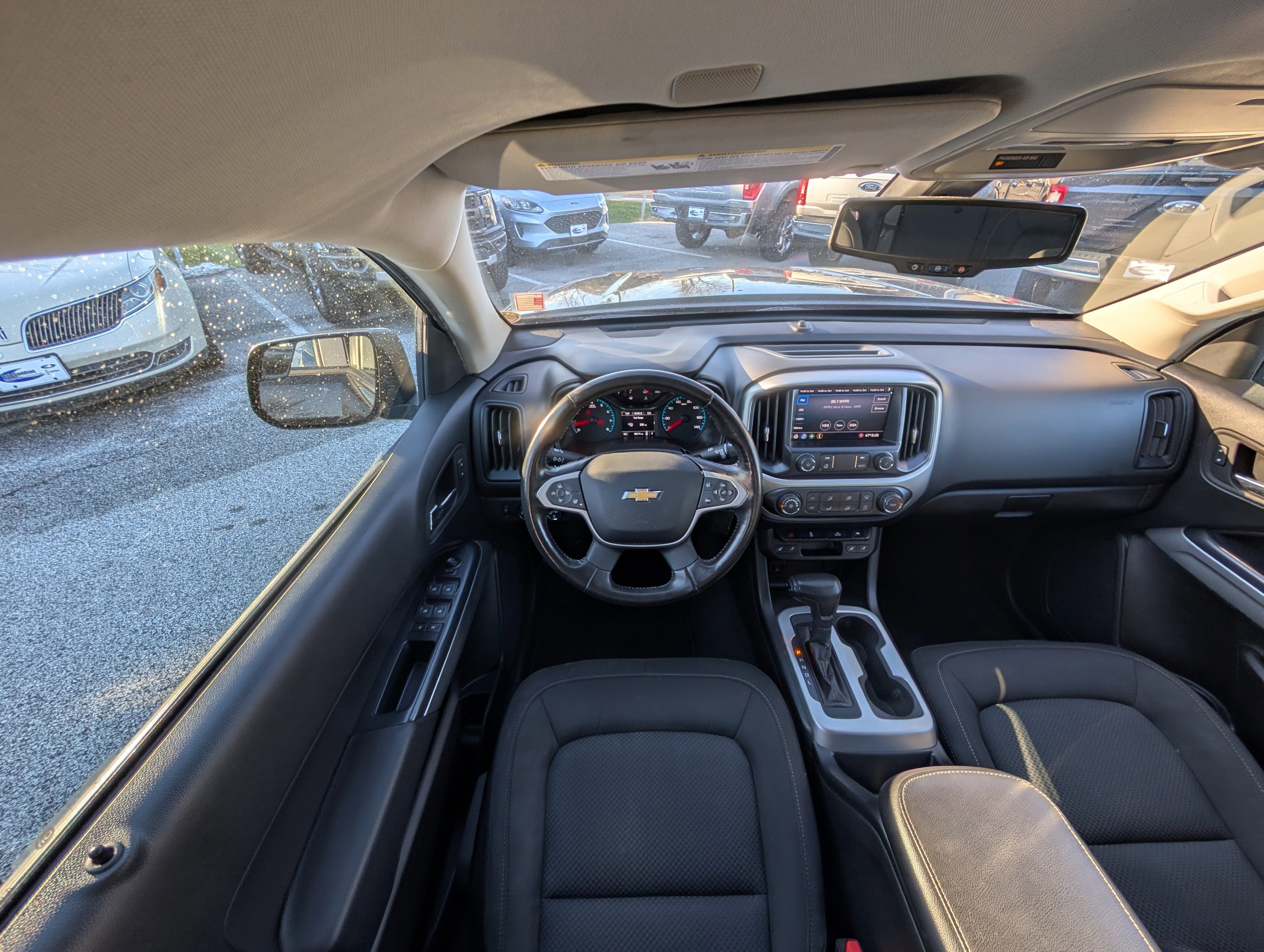 Used 2021 Chevrolet Colorado LT w/ LT Convenience Package image 17