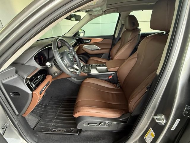 Used 2023 Acura MDX FWD w/ Technology Package image 11