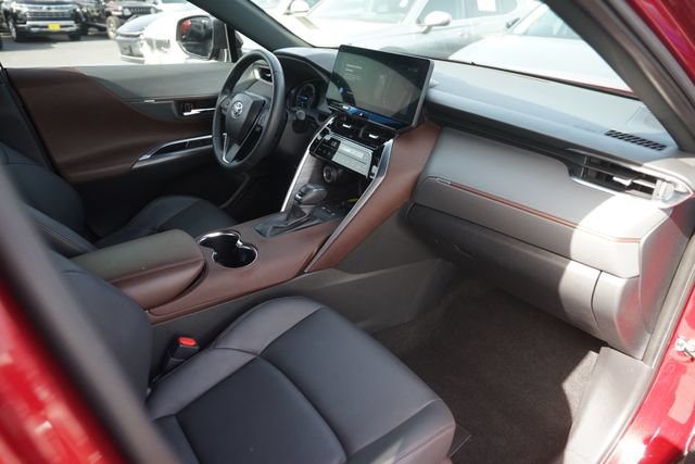 Used 2023 Toyota Venza XLE AWD/4WD image 17