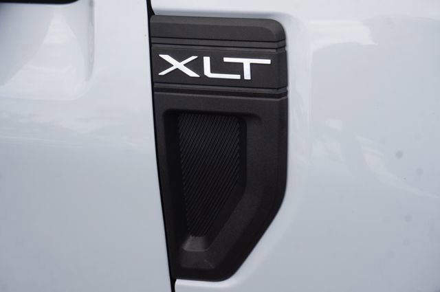 Certified 2025 Ford Maverick XLT w/ XLT Luxury Package AWD/4WD image 36