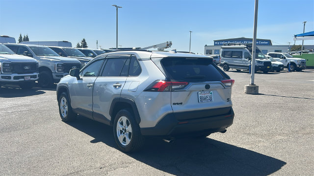 Used 2020 Toyota RAV4 XLE w/ All Weather Liner Package AWD/4WD image 5