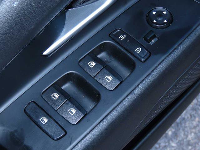 Used 2024 Hyundai Elantra Limited image 17