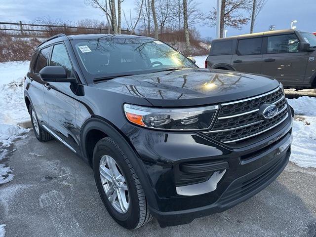 Certified 2022 Ford Explorer XLT image 2