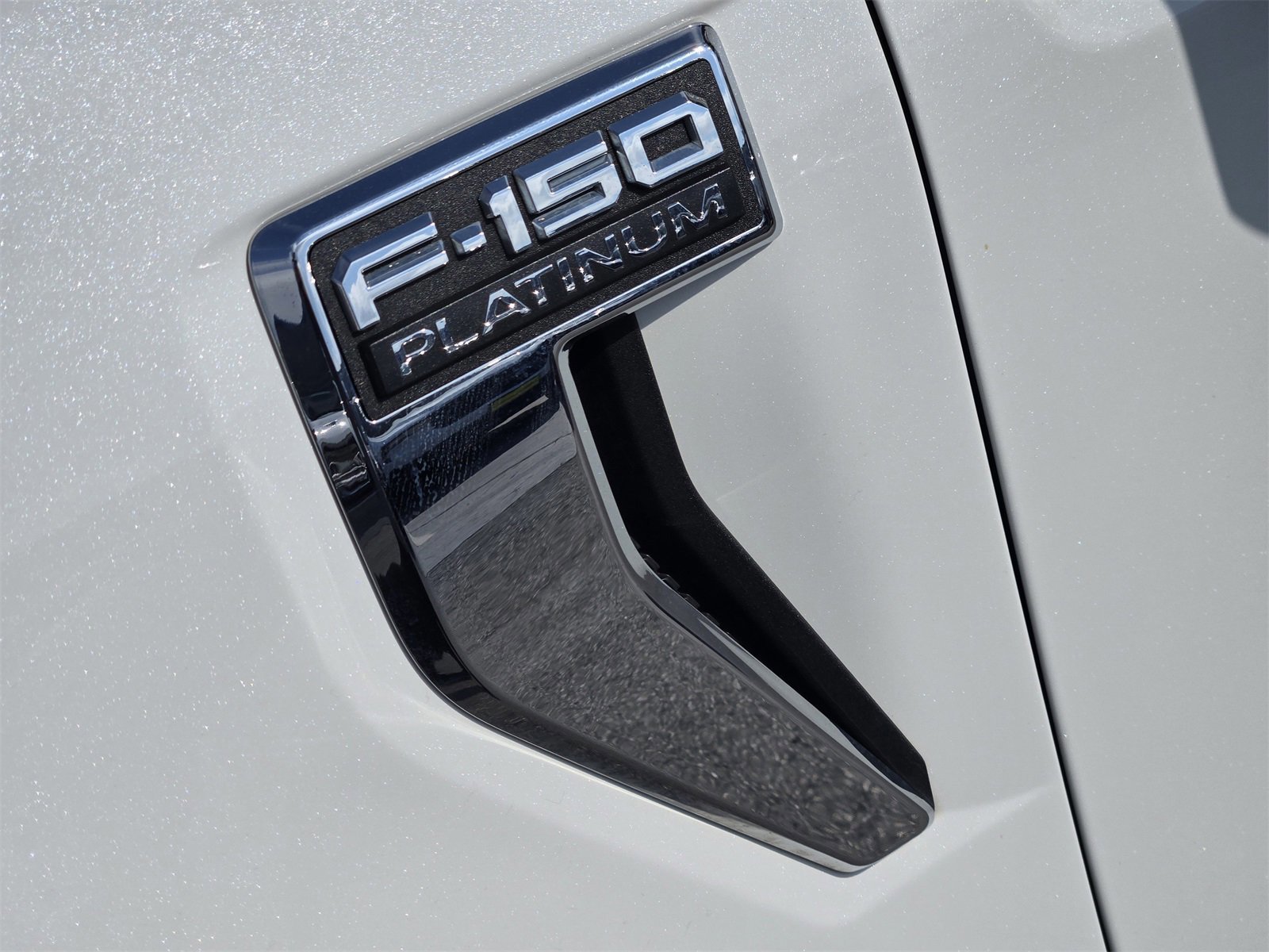 Certified 2023 Ford F150 Platinum w/ Equipment Group 701A High image 11