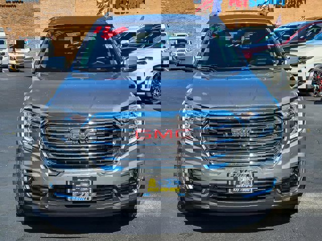 Used 2023 GMC Terrain SLT w/ Infotainment Package II image 5