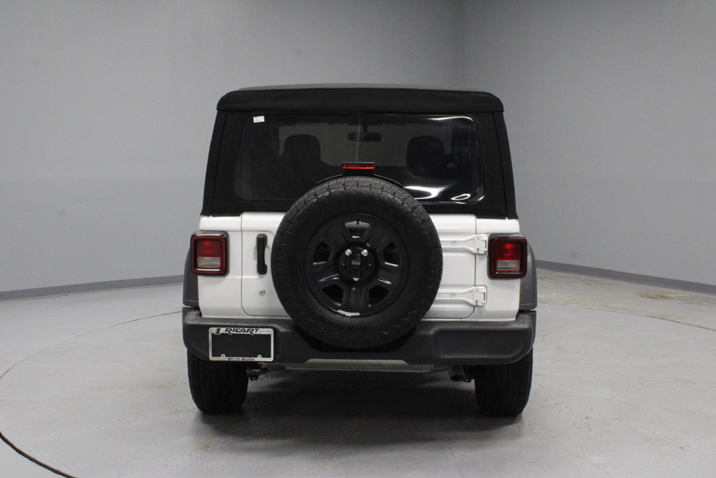 Used 2024 Jeep Wrangler Sport AWD/4WD image 9