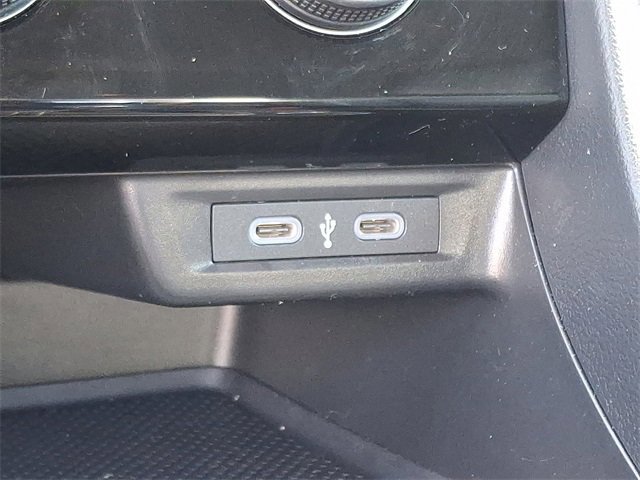 Used 2024 Volkswagen Jetta SE image 27