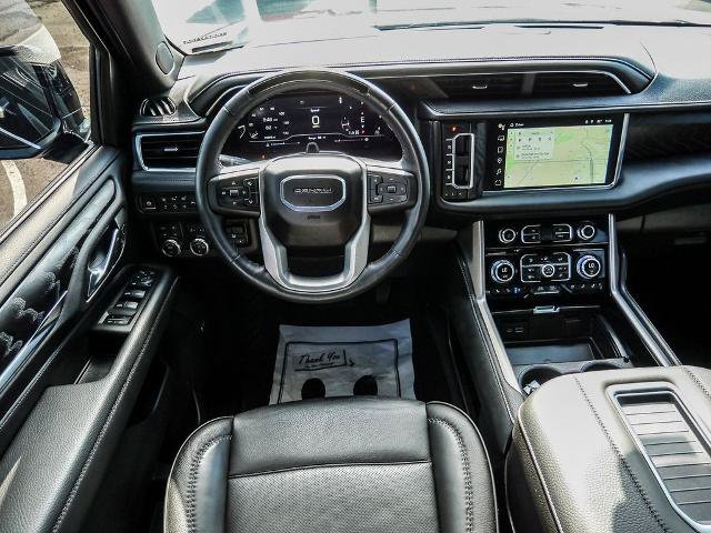 Used 2024 GMC Yukon Denali w/ Advanced Technology Package AWD/4WD image 31