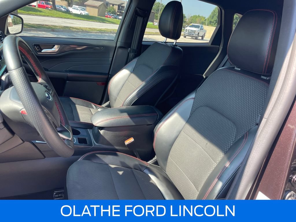 Certified 2023 Ford Escape ST-Line w/ Tech Pack #1 FWD image 22