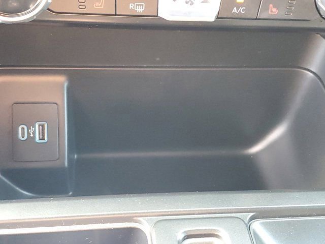 Certified 2023 Ford F150 XLT w/ Equipment Group 302A High image 33