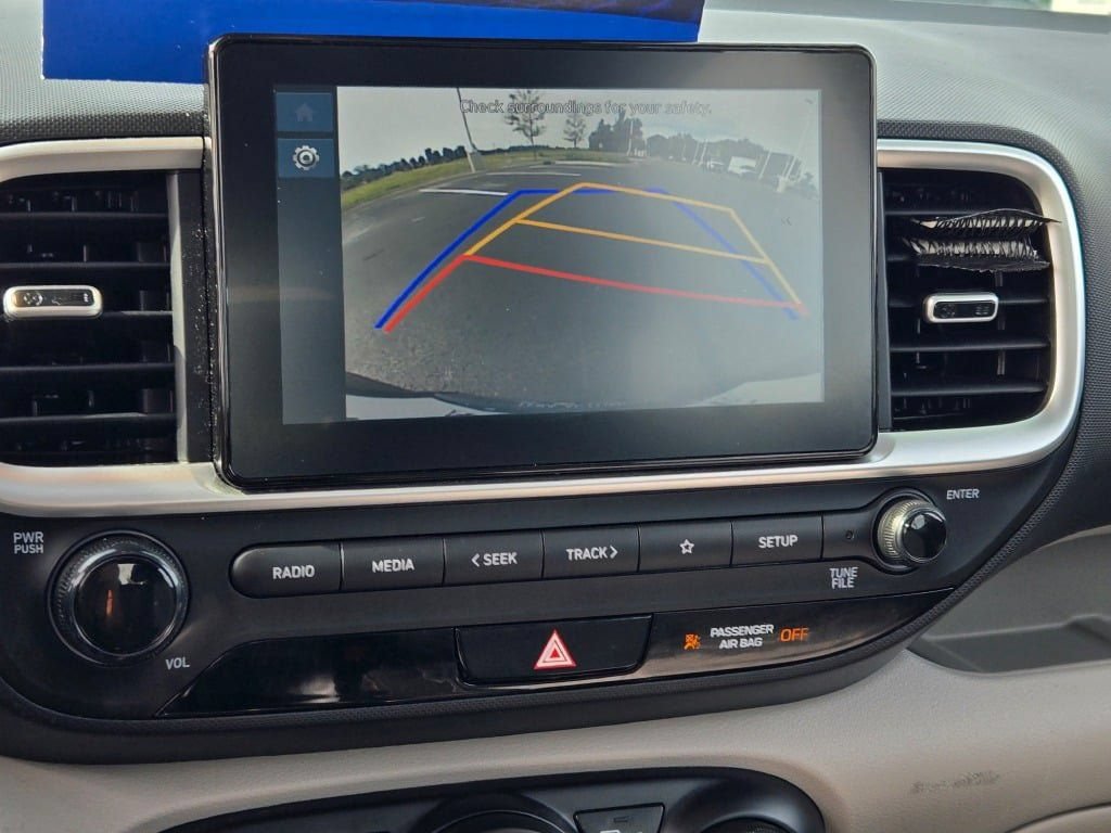Used 2024 Hyundai Venue SEL FWD image 25