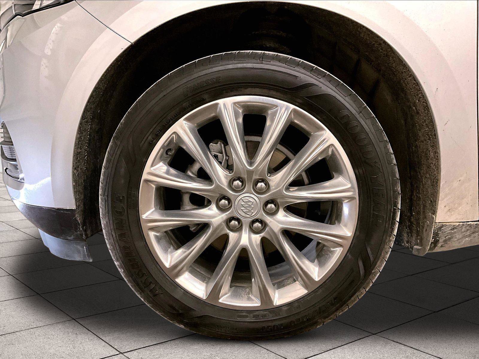 Used 2021 Buick Enclave Essence w/ Sound and Sites Package AWD/4WD image 8