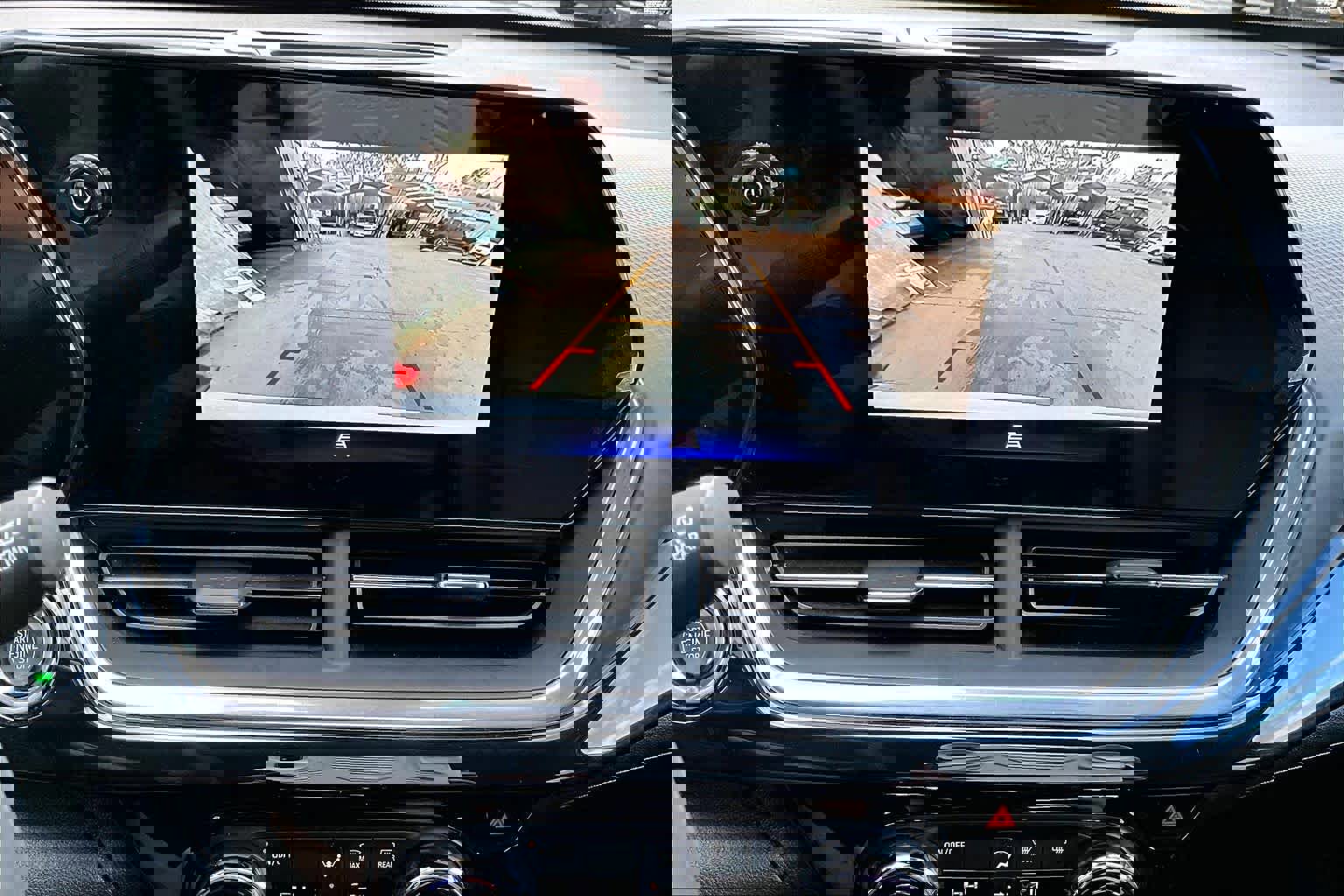 Used 2025 Chevrolet Trax ACTIV w/ Driver Confidence Package image 29