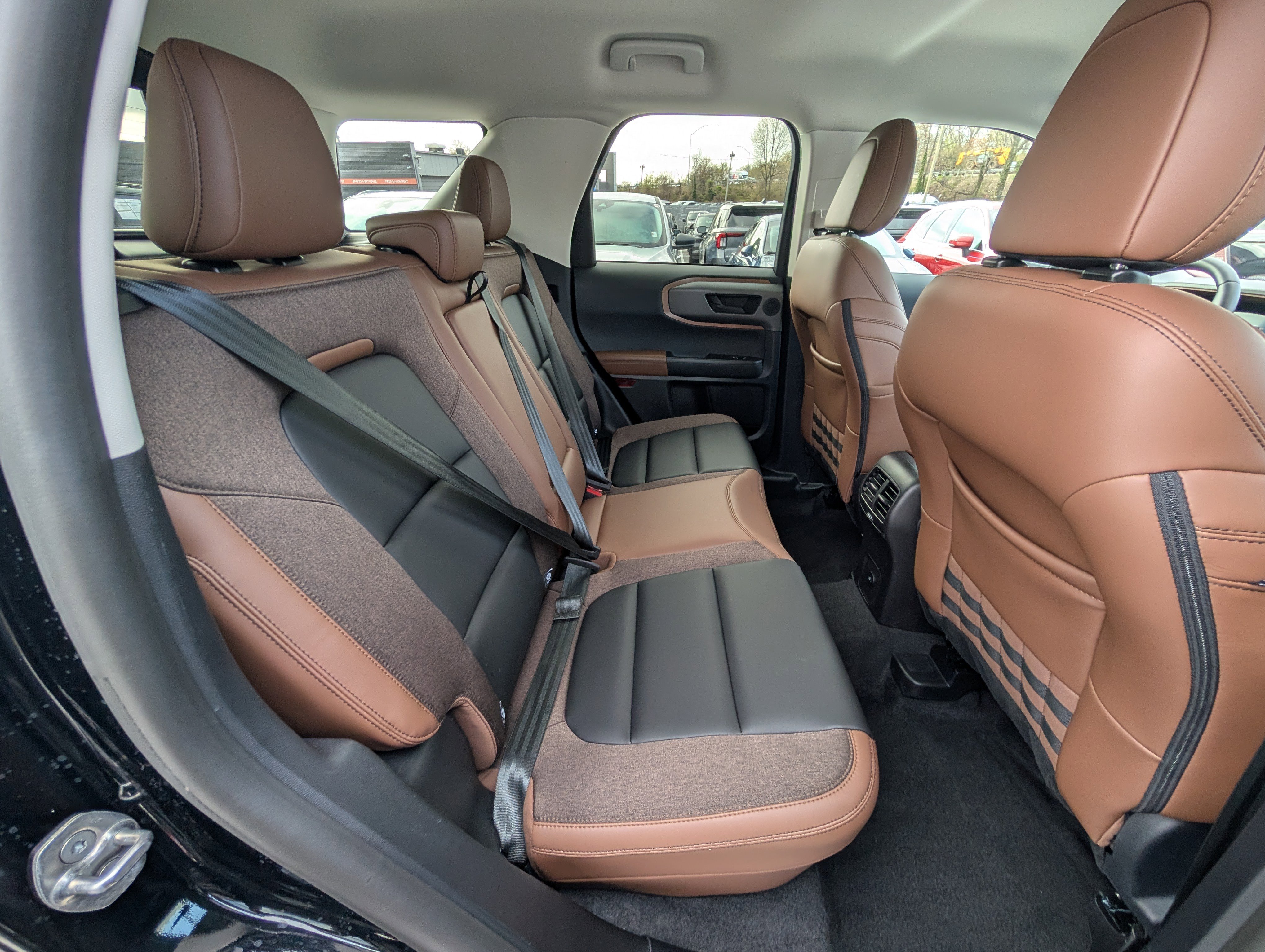 Certified 2025 Ford Bronco Sport Outer Banks w/ Outer Banks Tech Package+ AWD/4WD image 13