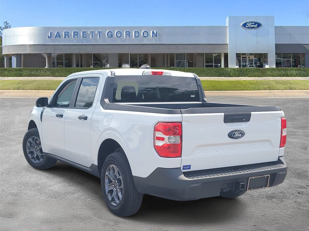 Certified 2025 Ford Maverick XLT FWD image 3