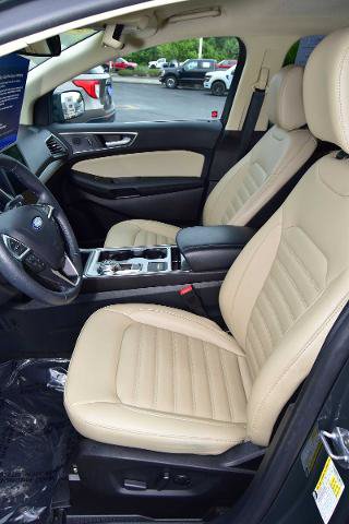 Certified 2024 Ford Edge SEL w/ Convenience Package AWD/4WD image 13