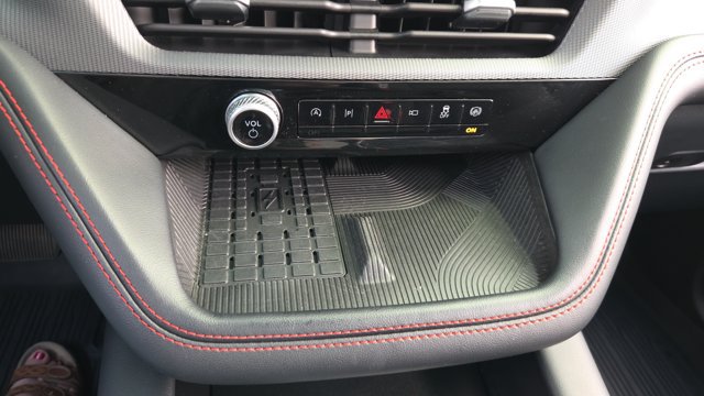 Certified 2025 Ford Explorer ST AWD/4WD image 14