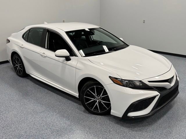 Used 2023 Toyota Camry SE FWD image 35