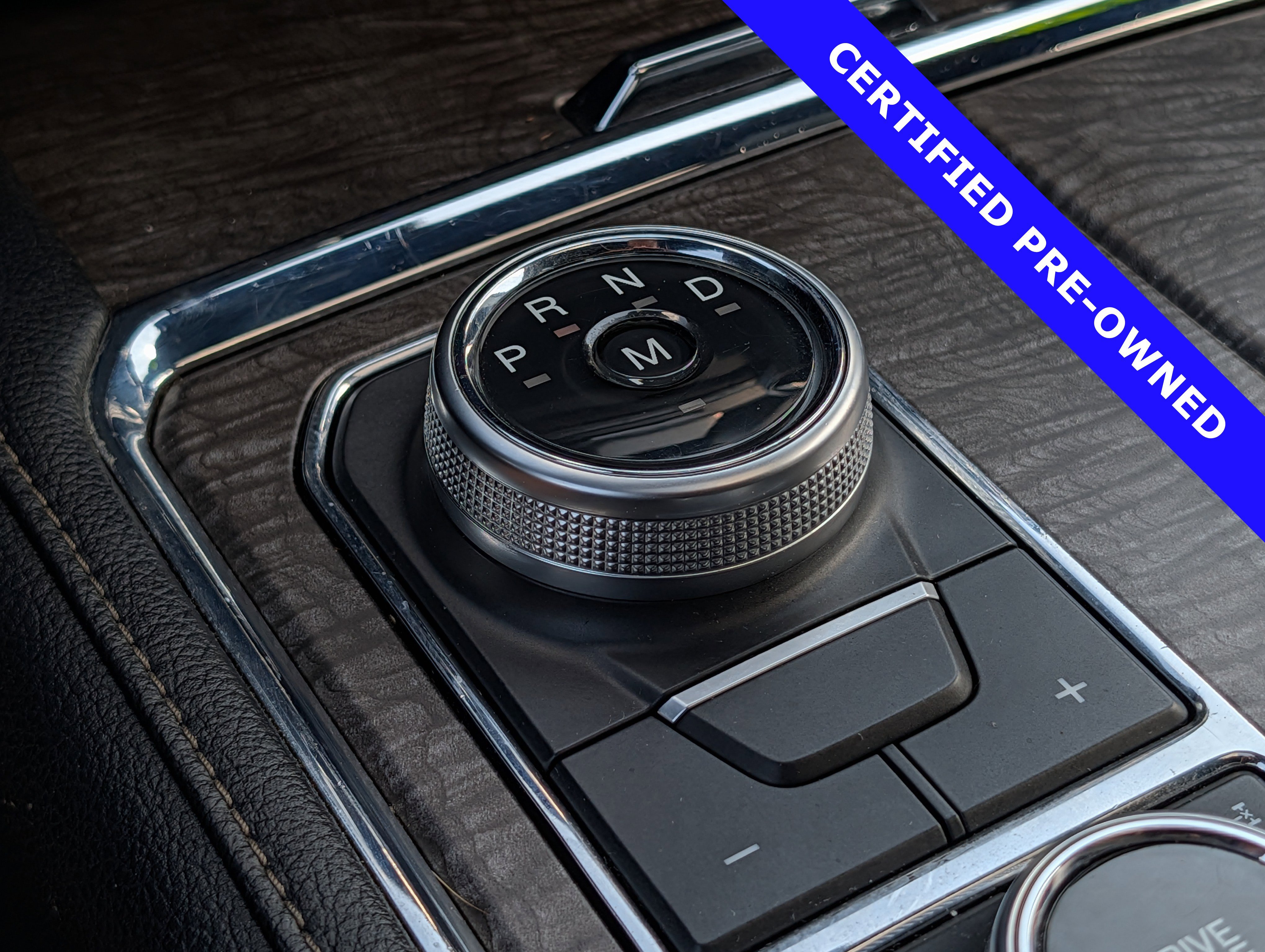 Certified 2019 Ford Expedition Limited w/ Equipment Group 302A AWD/4WD image 35