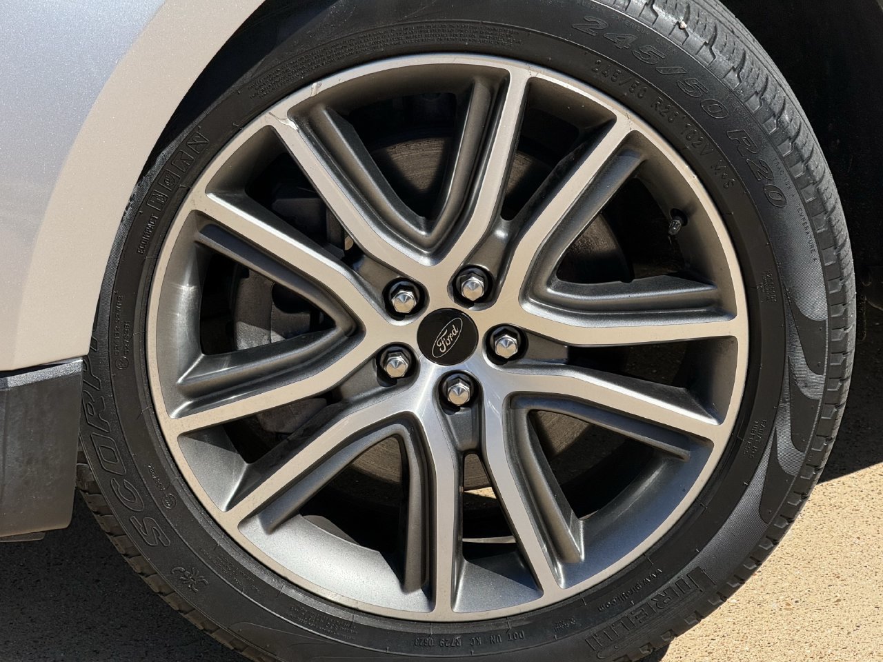 Certified 2023 Ford Edge Titanium AWD/4WD image 9