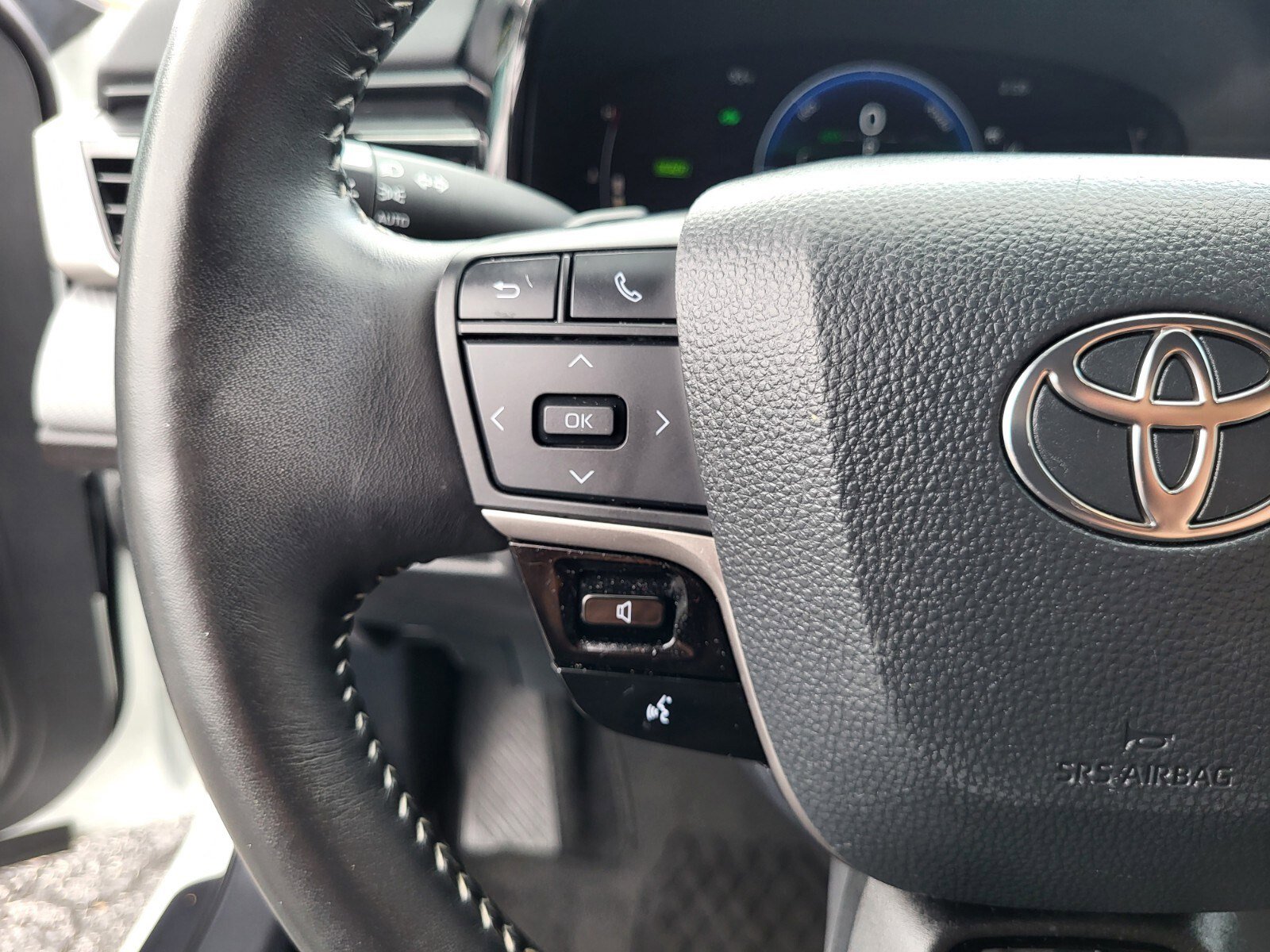 Used 2025 Toyota Camry SE FWD image 28