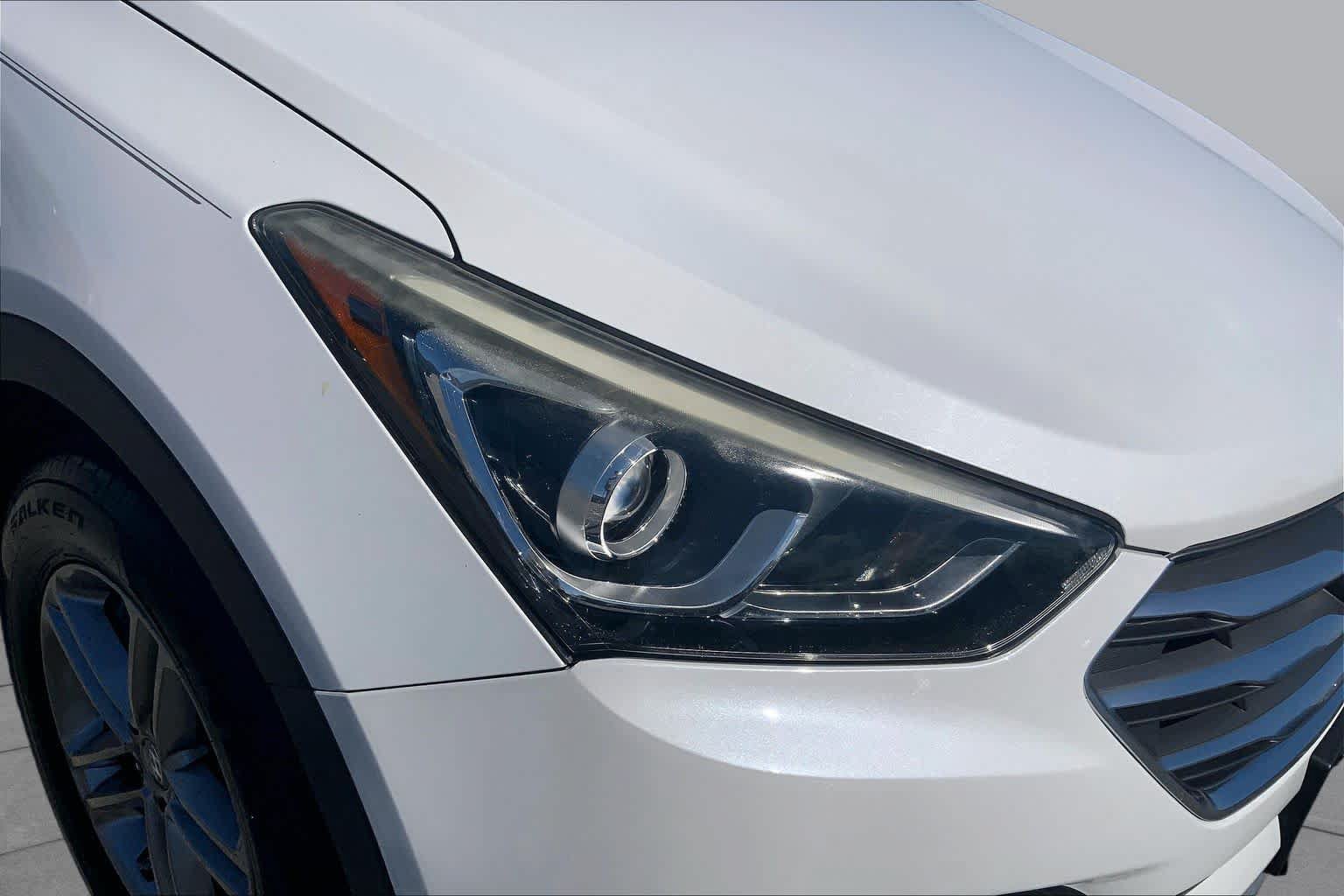Used 2018 Hyundai Santa Fe Sport FWD image 28