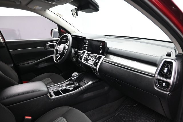 Used 2022 Kia Sorento LX FWD image 30
