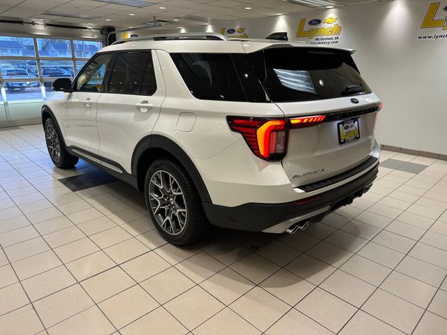 Certified 2025 Ford Explorer Platinum w/ Ultimate Package image 28