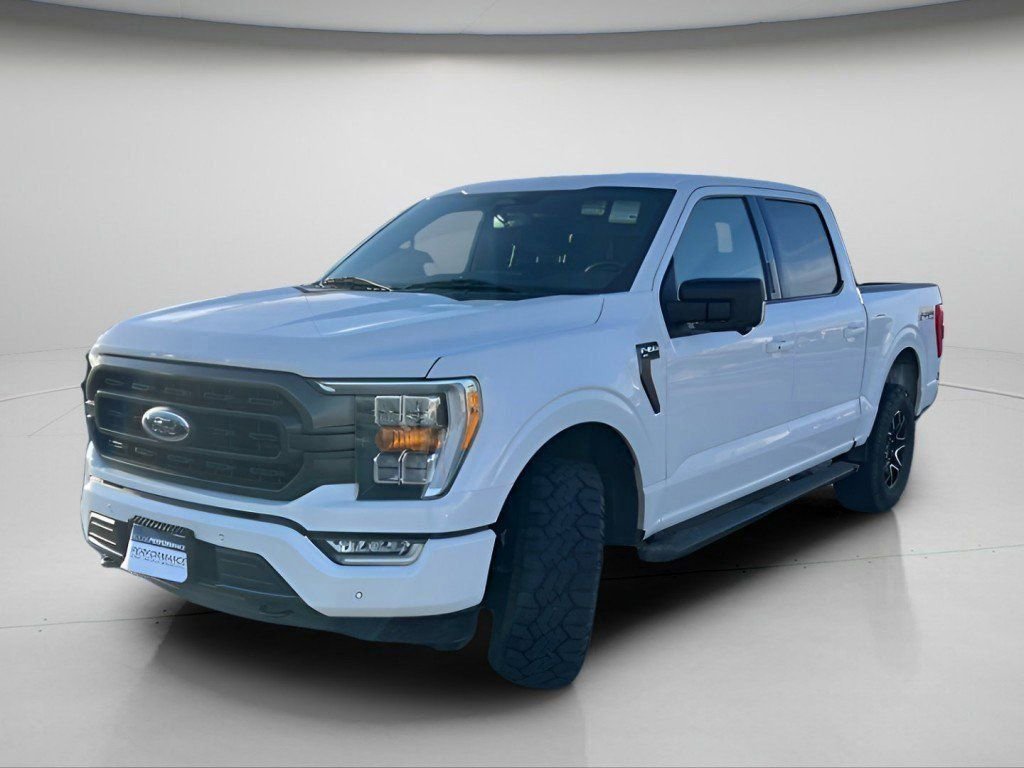 Certified 2021 Ford F150 XLT w/ Equipment Group 302A High image 13