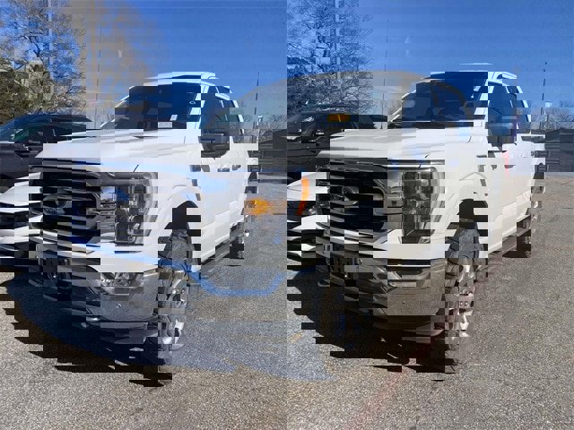 Certified 2021 Ford F150 XLT w/ Equipment Group 302A High image 38