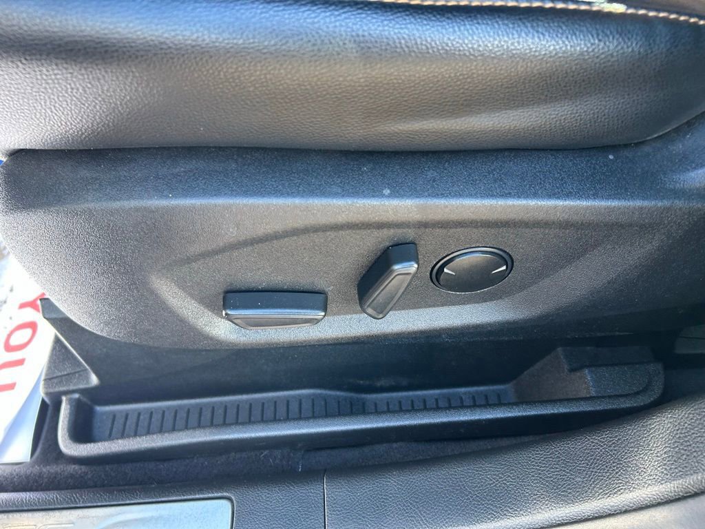 Certified 2023 Ford Edge Titanium w/ Equipment Group 301A image 16