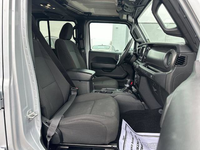 Used 2023 Jeep Wrangler Unlimited image 23