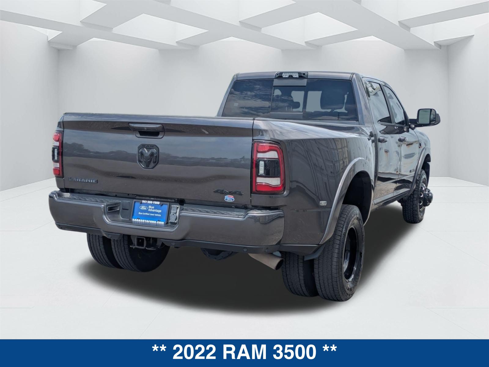 Used 2022 RAM 3500 Laramie w/ Night Edition AWD/4WD image 5