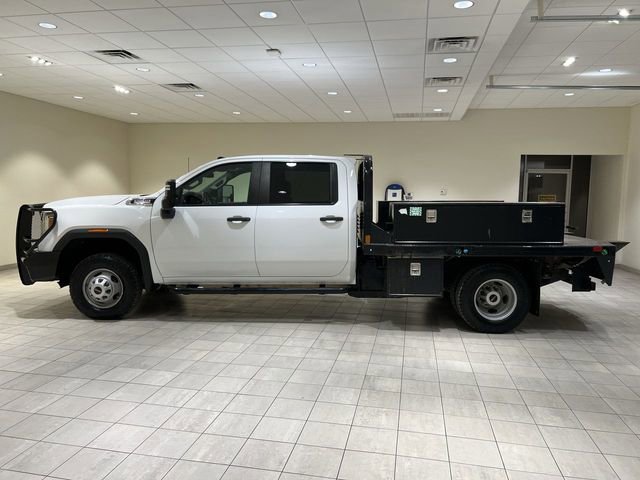 Used 2023 GMC Sierra 3500 Pro w/ Convenience Package AWD/4WD image 2