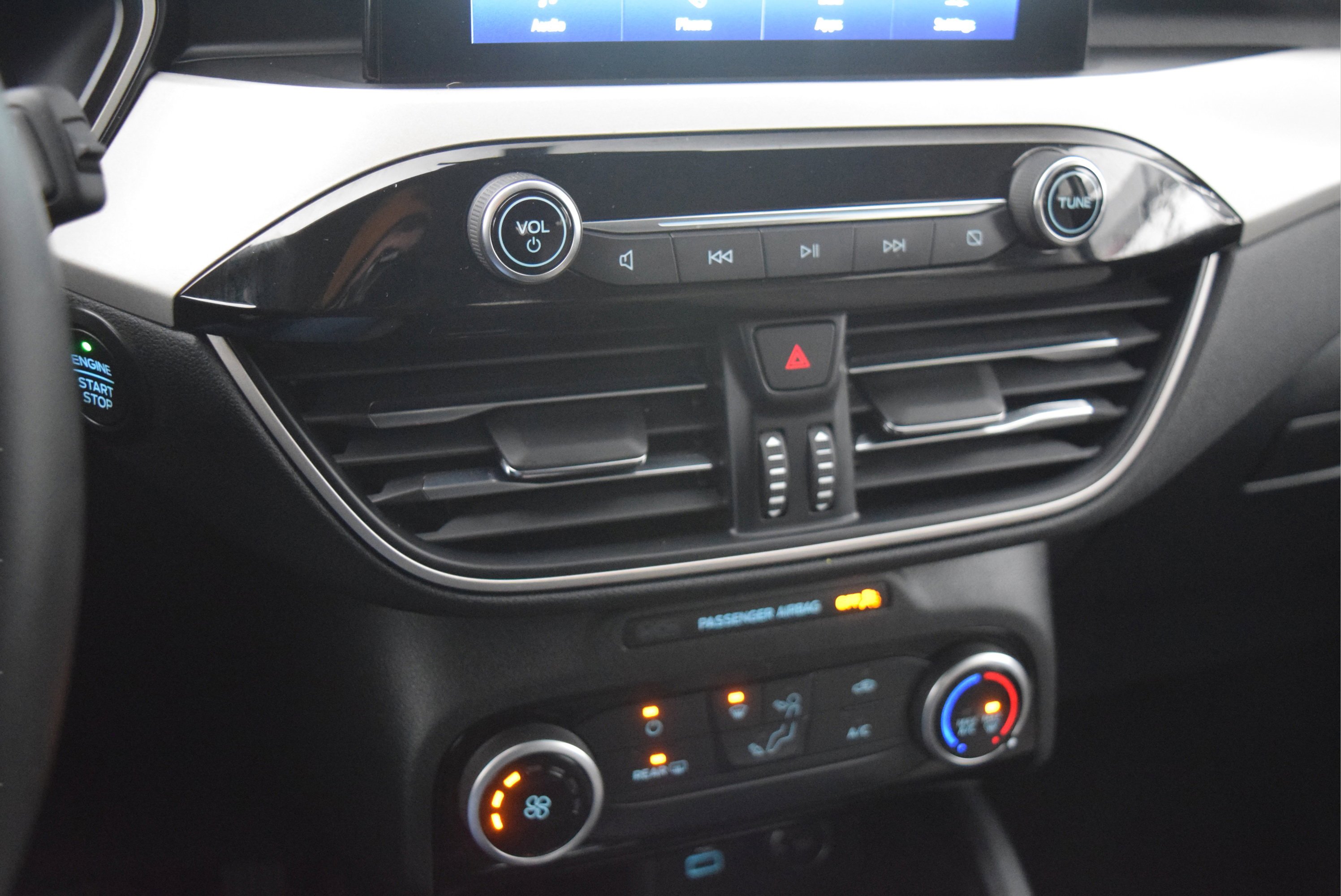 Certified 2021 Ford Escape SE image 16