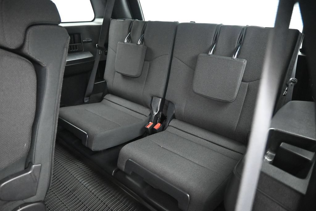 Used 2025 Toyota 4Runner SR5 AWD/4WD image 14