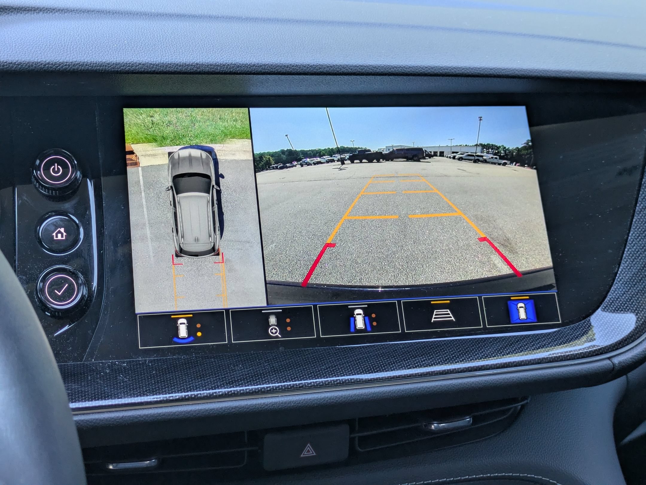 Used 2023 Buick Envision Essence w/ Technology Package I AWD/4WD image 22