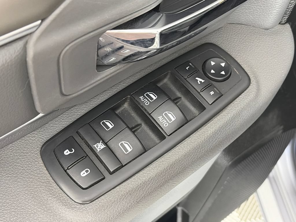 Used 2019 RAM 1500 Big Horn RWD image 24