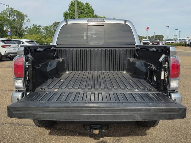 Used 2022 Toyota Tacoma TRD Sport w/ Technology Package image 24