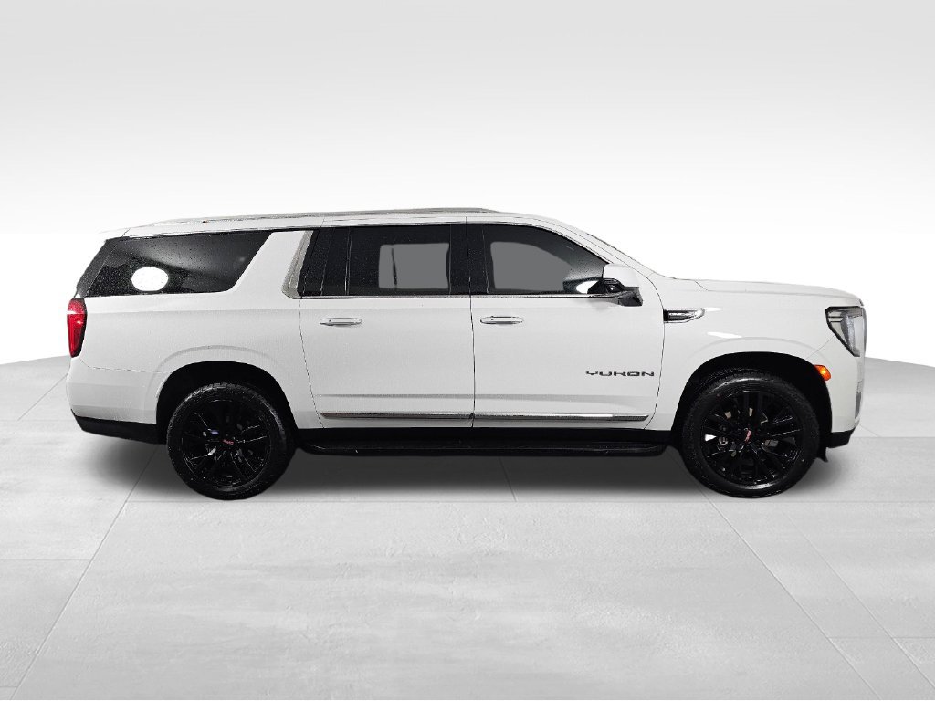 Used 2024 GMC Yukon XL SLT w/ SLT Luxury Package AWD/4WD image 8