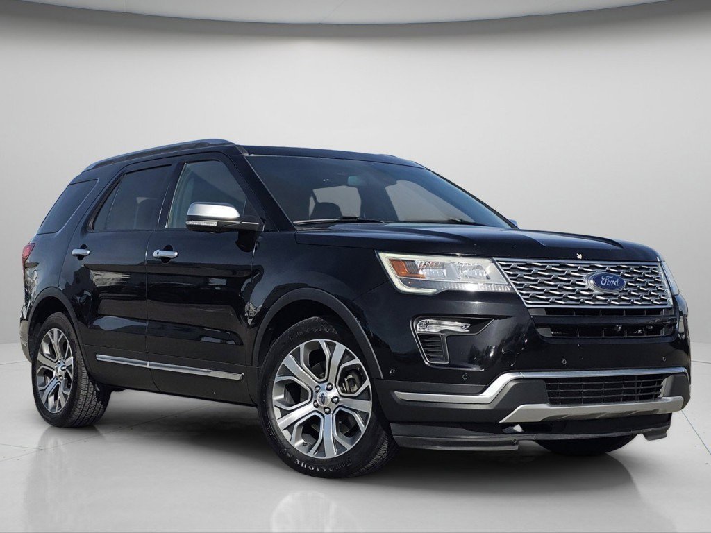 Certified 2018 Ford Explorer Platinum image 2