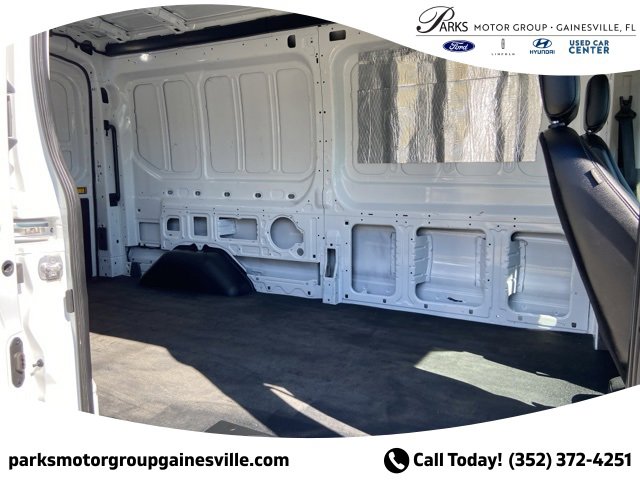 Certified 2022 Ford E-Transit Base image 14
