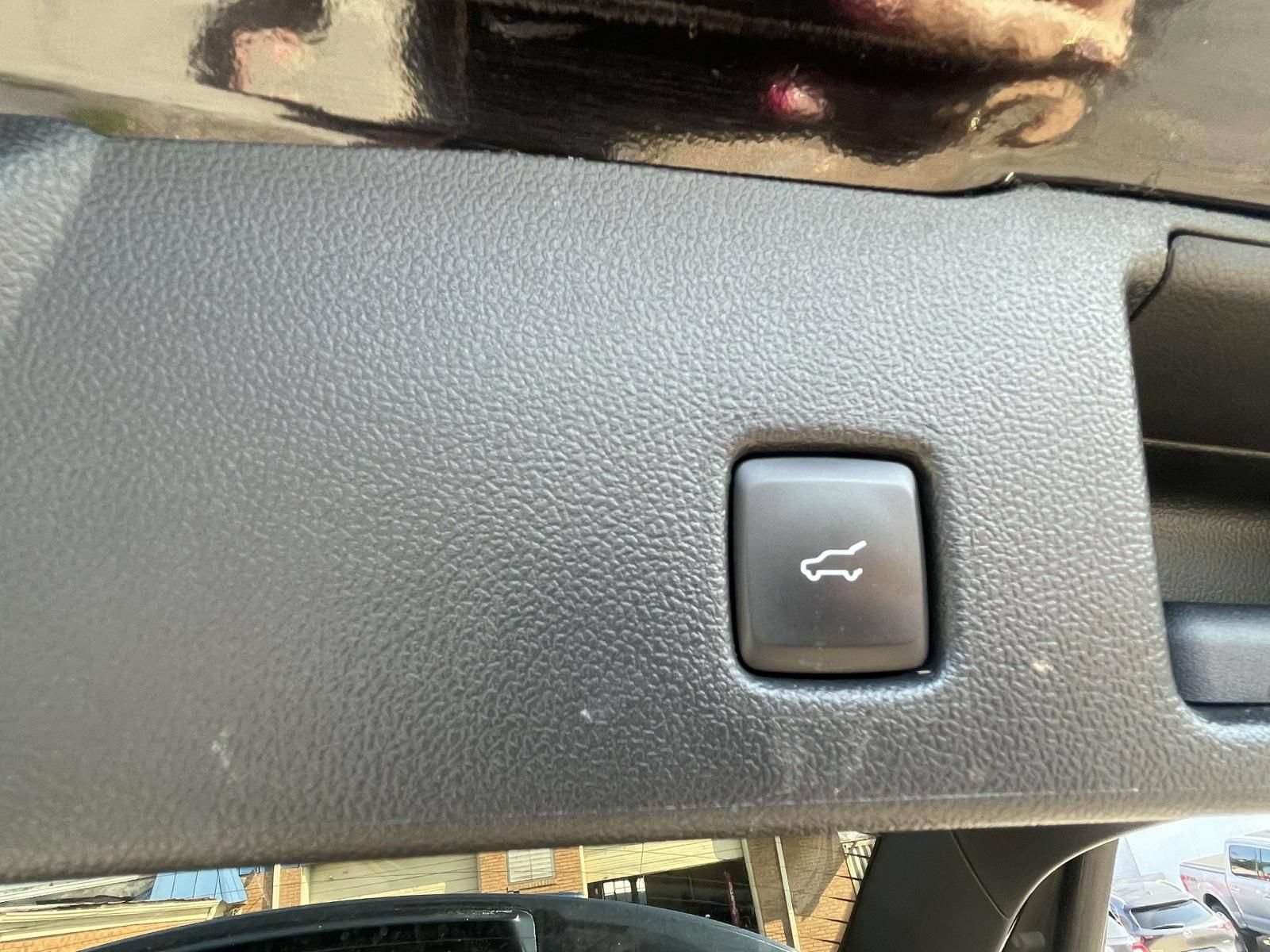 Certified 2023 Ford Escape Platinum AWD/4WD image 8